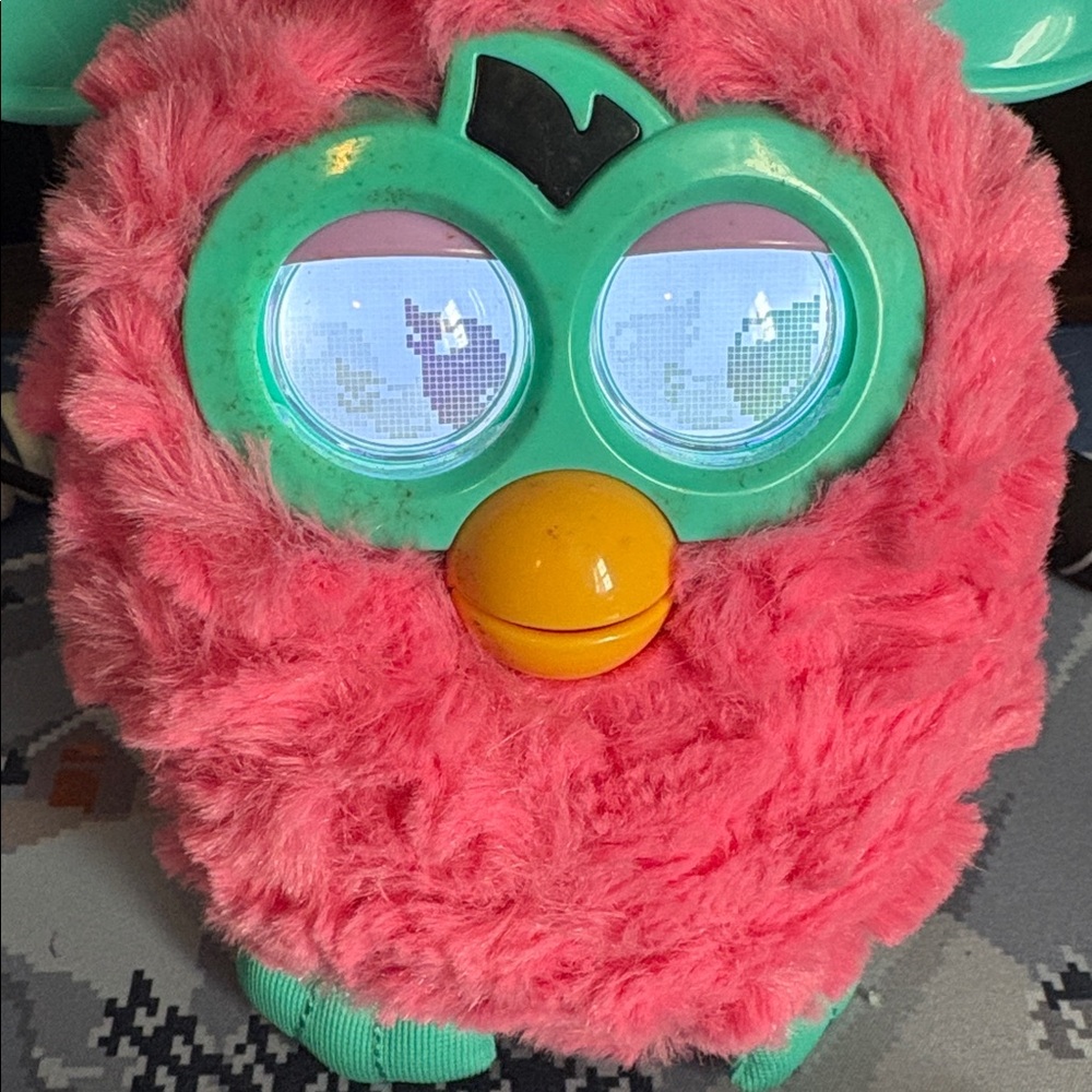 Hasbro Furby Red and Blue Interactive Toy - Picture 11 of 11
